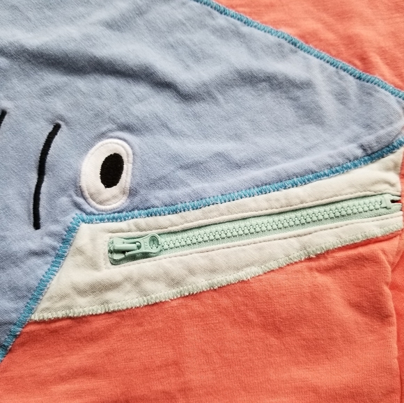 Next Direct 4-5 years zip-mouth shark tee - Picture 8 of 9